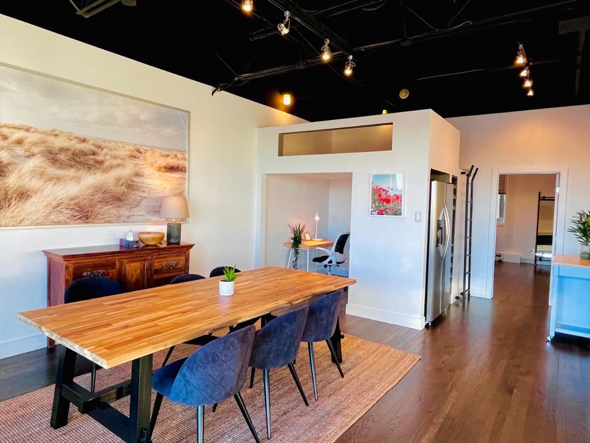 Sunny Penthouse On 17Th Ave, 1 Bedroom, 1 Loft Bed With Ladder, 1 Sofa Bed, Sleeps 6, Downtown YYC Eksteriør billede